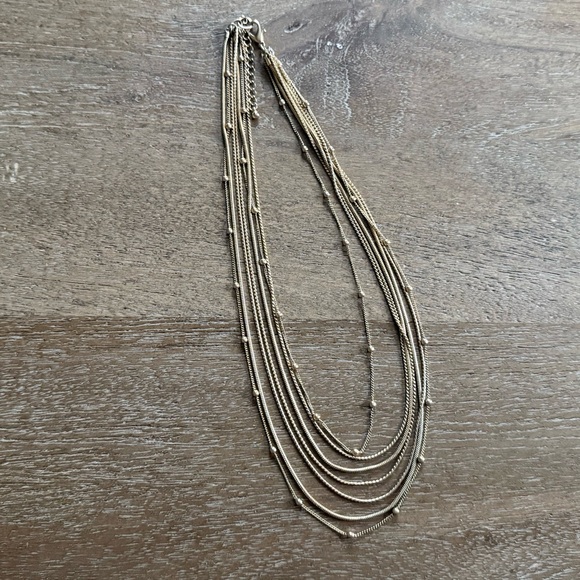 🎄 Pretty Layered Gold Necklace - Picture 2 of 3